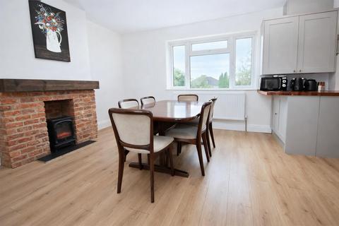 4 bedroom terraced house for sale, Delius Close, Elstree