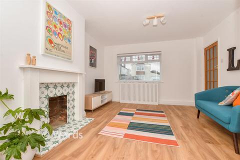 3 bedroom end of terrace house for sale, Orchard Avenue, Deal CT14
