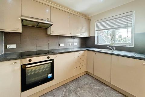 undefined, St. Andrew's Road, London E13