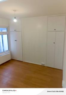 3 bedroom terraced house to rent, Grays, RM17
