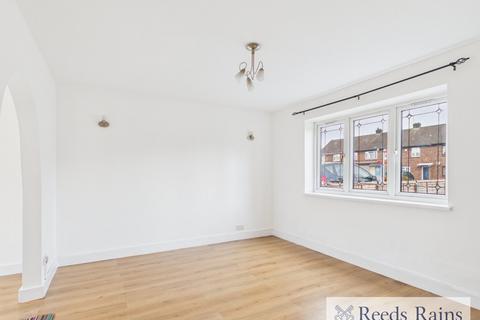undefined, Rosewood Avenue, Hornchurch RM12