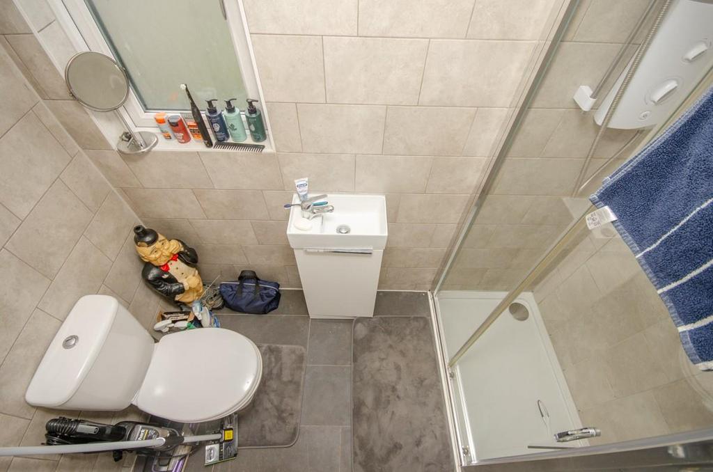 Garden room-shower.jpg