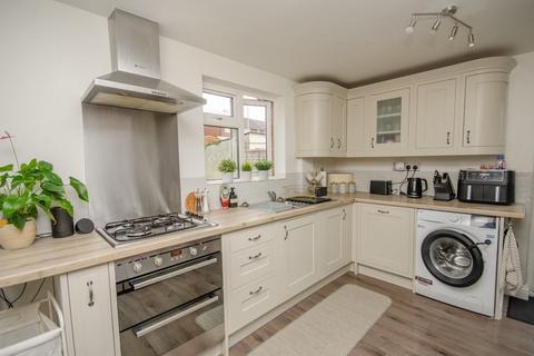 3 bedroom end of terrace house for sale, Walker Close, Downend, Bristol, BS16 6UR