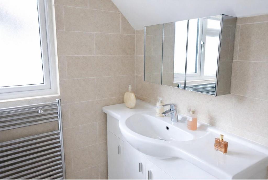 Ensuite