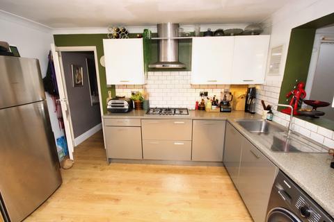 2 bedroom semi-detached house for sale, Doddington Court, Maidstone ME16