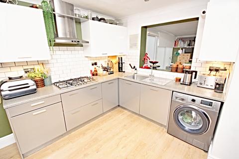 2 bedroom semi-detached house for sale, Doddington Court, Maidstone ME16