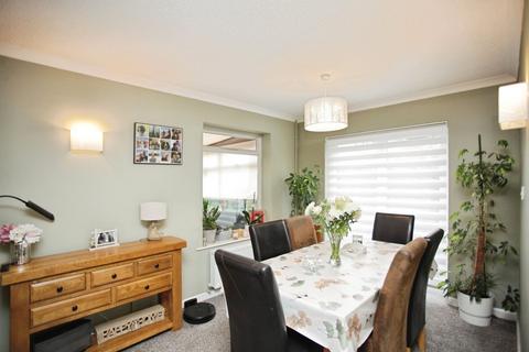3 bedroom detached bungalow for sale, Island Close, Hinckley LE10