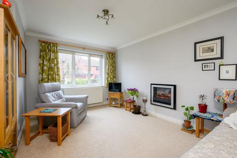 3 bedroom detached house for sale, Girvan Close, York YO24
