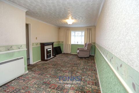3 bedroom end of terrace house for sale, Corngreaves Road, Cradley Heath B64