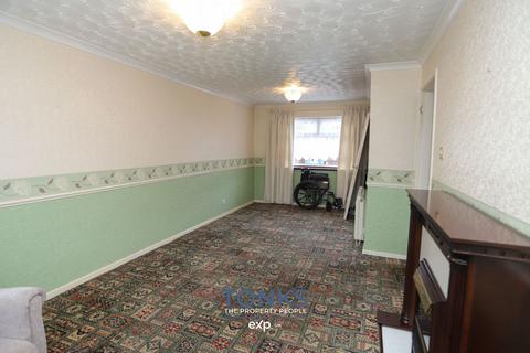 3 bedroom end of terrace house for sale, Corngreaves Road, Cradley Heath B64