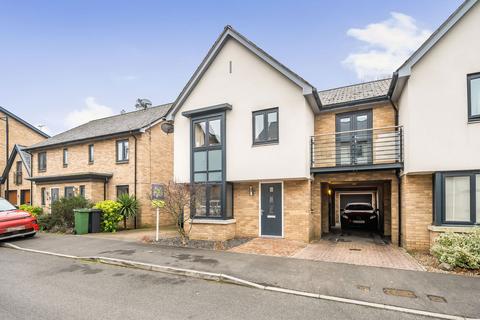 4 bedroom link detached house for sale, Avington Way, Sherfield-on-Loddon