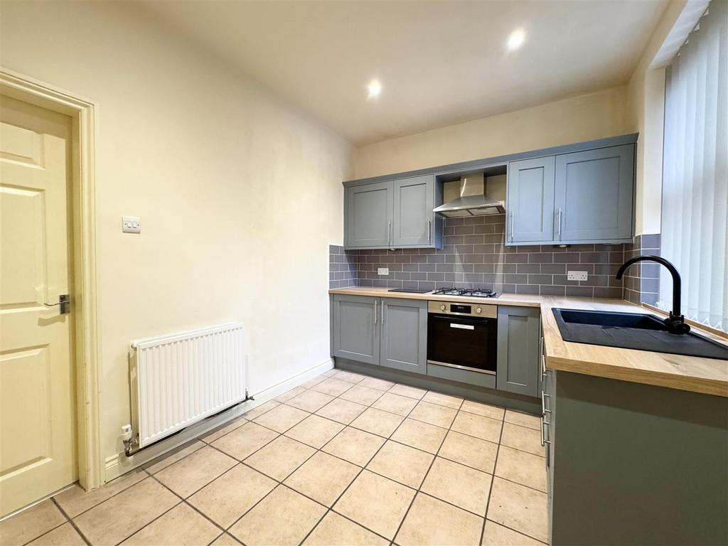 Dining kitchen