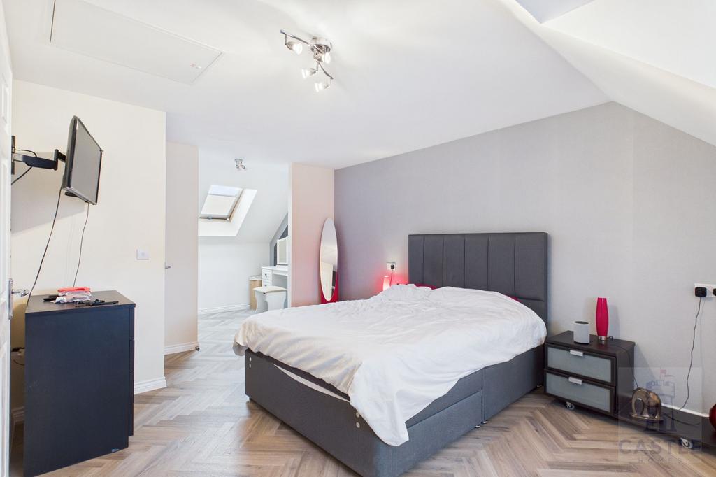 Bedroom 4 / Master Bedroom with en-suite