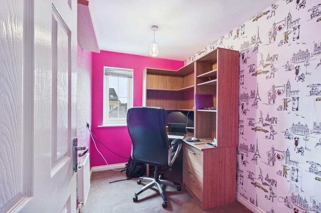 Bedroom 2 / Office