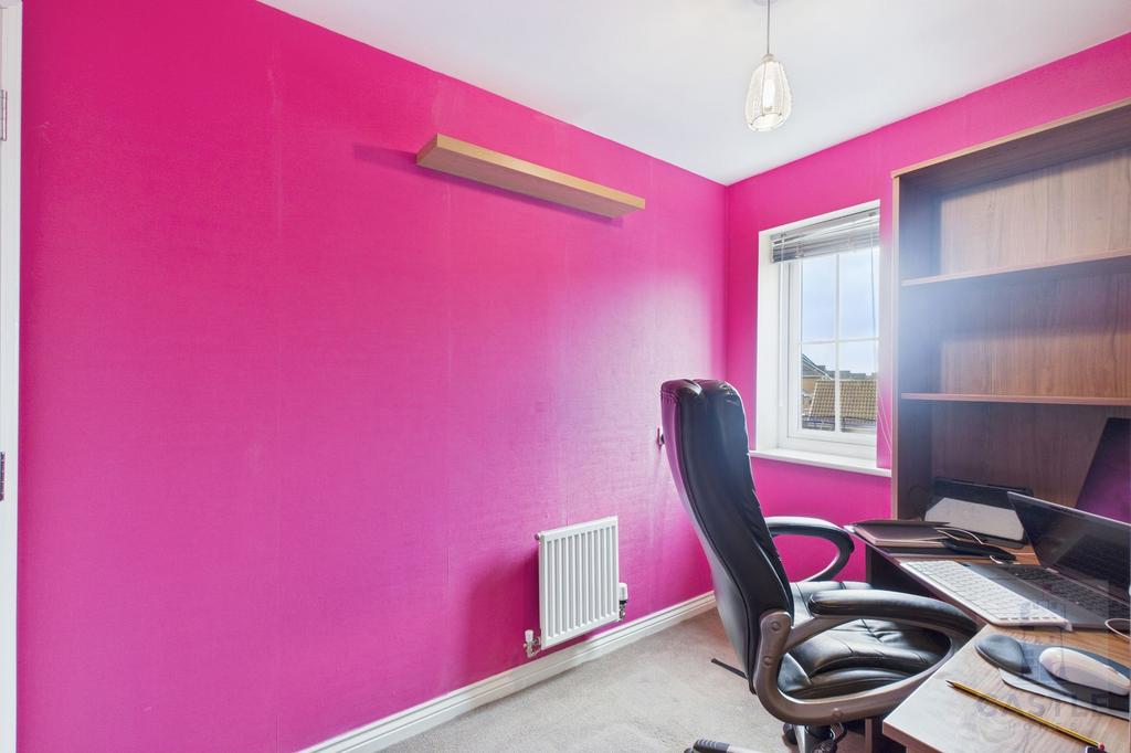 Bedroom 2 / Office