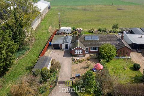 undefined, Lock Road, North Cotes DN36
