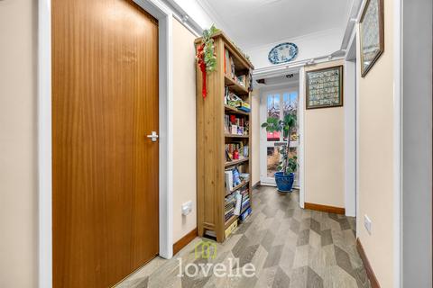 undefined, Lock Road, North Cotes DN36