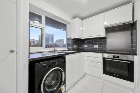 undefined, Gunnersbury Lane, Acton