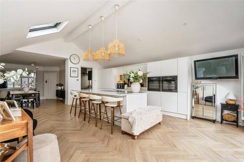 undefined, Park Avenue, Hampshire PO7