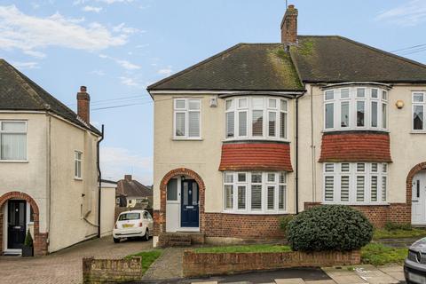 Thornhill Avenue, Plumstead