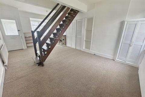 2 bedroom terraced house for sale, Broxbourne Road, Forest Gate