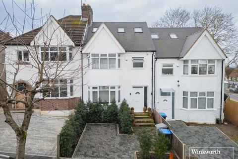 5 bedroom terraced house for sale, Hillside, London NW9