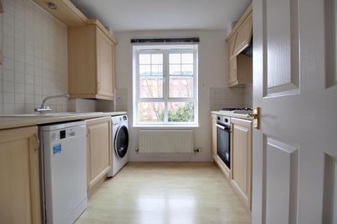 2 bedroom apartment to rent, Seymour Court, Raleigh Street, Radford