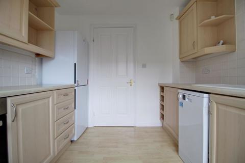 2 bedroom apartment to rent, Seymour Court, Raleigh Street, Radford