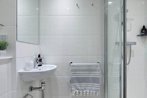 1 bedroom in a flat share to rent, Ebrington Street, Plymouth PL4