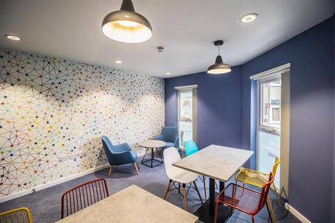 1 bedroom in a flat share to rent, Ebrington Street, Plymouth PL4