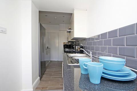 1 bedroom in a house share to rent, Abbots Way, Beckenham BR3