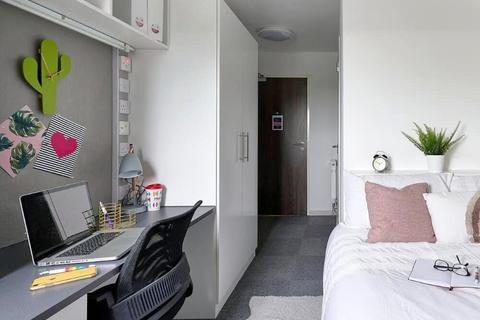 1 bedroom in a flat share to rent, Ebrington Street, Plymouth PL4