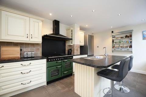 4 bedroom detached house for sale, Oakland Avenue, Salford, M6