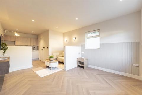 1 bedroom in a house share to rent, Kitchener Road, High Wycombe HP11