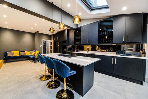 4 bedroom terraced house for sale, Curzon Road, Ealing