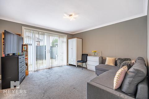 4 bedroom detached bungalow for sale, Oak Avenue, Christchurch, BH23 2