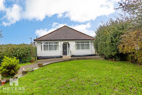4 bedroom detached bungalow for sale, Oak Avenue, Christchurch, BH23 2