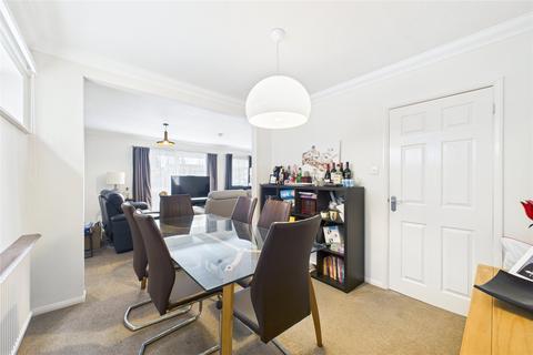undefined, Chiltern Drive, Charvil, Reading, Berkshire, RG10
