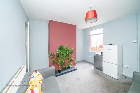 4 bedroom house for sale, Church Street, Cannock WS11