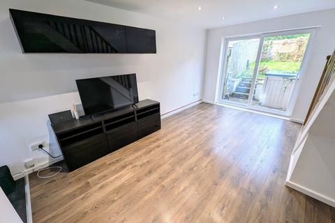 2 bedroom semi-detached house to rent, Mill Heath, Bettws, Newport
