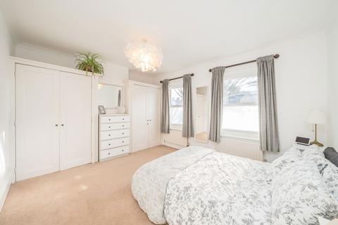 3 bedroom house for sale, Gould Road, Twickenham TW2