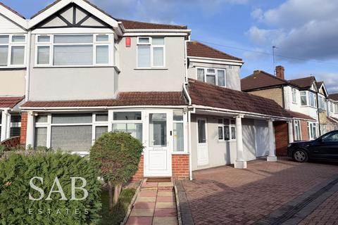 undefined, Woodstock Avenue, Southall, UB1
