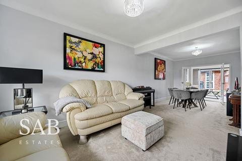 undefined, Woodstock Avenue, Southall, UB1