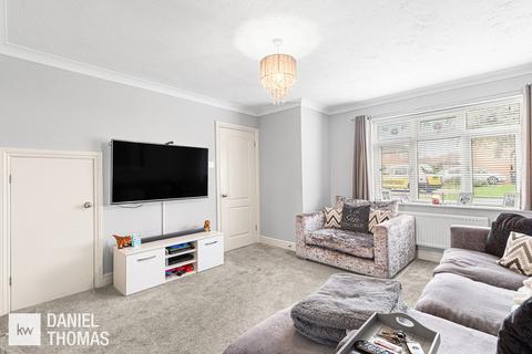 3 bedroom semi-detached house for sale, DANIEL THOMAS | Wren Drive, Margherita Road, Waltham Abbey, EN9 3TX