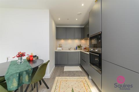 1 bedroom flat to rent, Medawar Drive, London