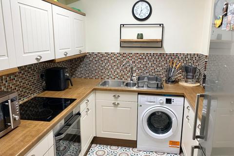 2 bedroom apartment for sale, Potter Hill, Pickering