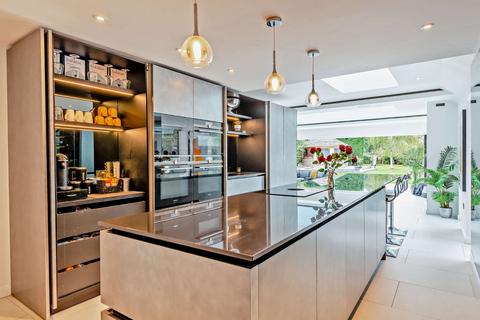 5 bedroom detached house for sale, The Hatch, Burghfield, Berkshire