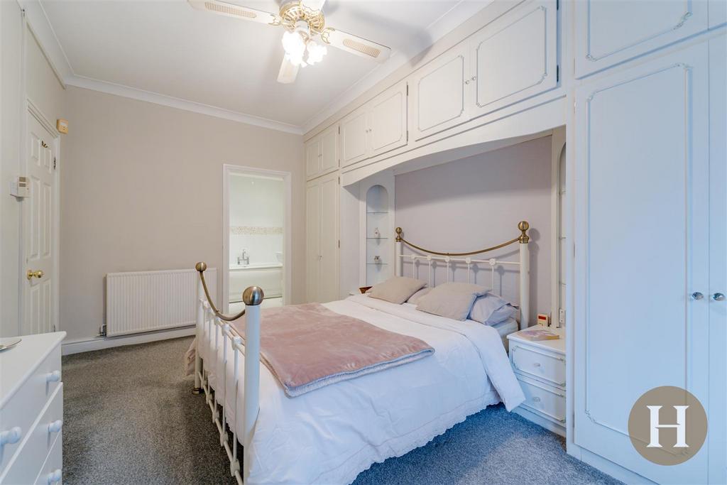 Hadleigh Estate Agents-8.jpg