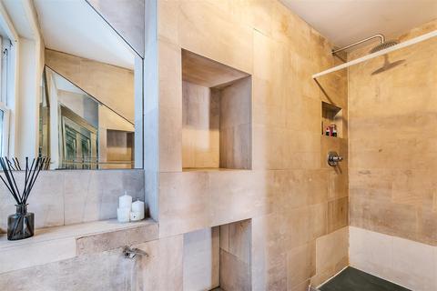 1 bedroom flat for sale, Tisbury Court, London