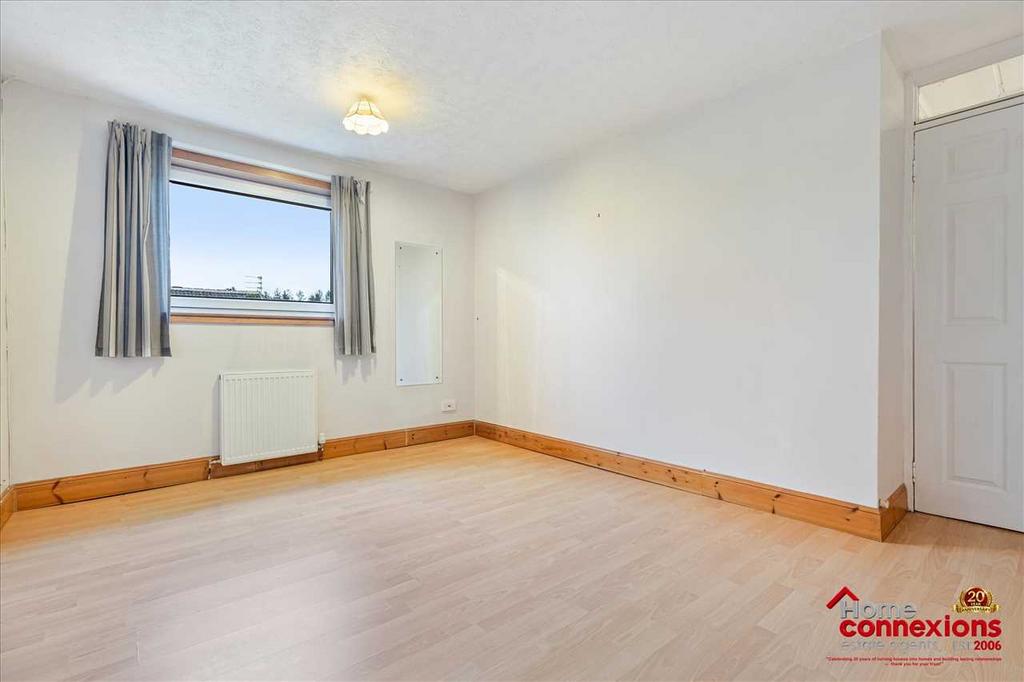 Bedroom One (3)